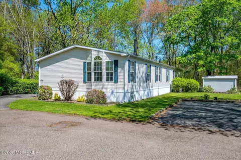 104 Village Rd, Morganville, NJ 07751