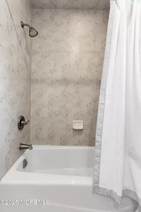 21 Schelly Dr, Middletown, NJ 07748 photo 26