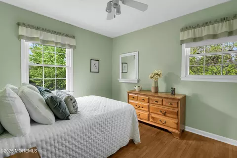 21 Schelly Dr, Middletown, NJ 07748 photo 23