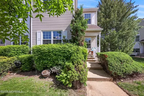 604 Gaitway Ct, Freehold, NJ 07728