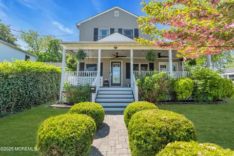 30 Florence Ave, Leonardo, NJ 07737