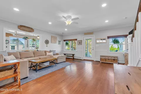 30 Florence Ave, Leonardo, NJ 07737 photo 6
