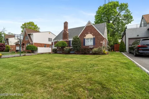 5-01 Summit Ave, Fair Lawn, NJ 07410