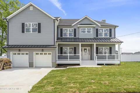 522 Aumack Ave, Union Beach, NJ 07735
