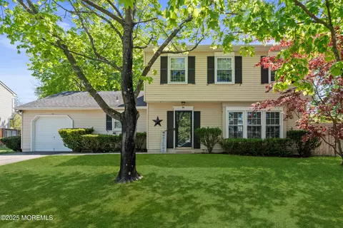 2 Priscilla Ln, Howell, NJ 07731