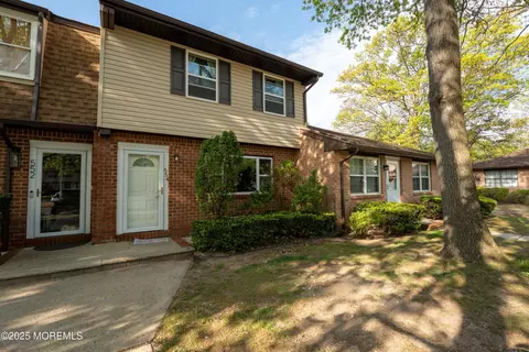 554 Labanna Ct, Brick, NJ 08724
