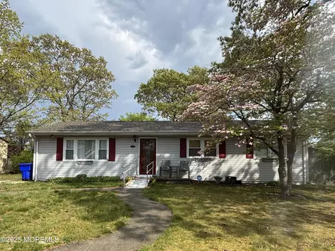 446 17th Ave, Brick, NJ 08723