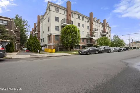 904 Madison Ave, Lakewood, NJ 08701