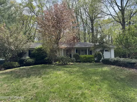422 Leesville Rd, Jackson, NJ 08527