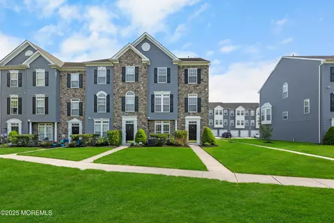 9 Swan Ct, Delanco, NJ 08075