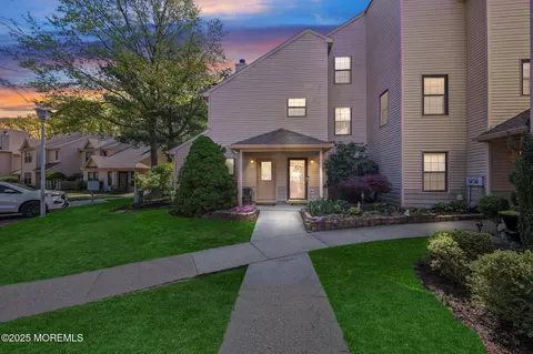 71 Verbena Ct, Jackson, NJ 08527