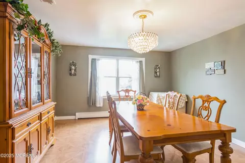 Dining - 23 Highland Dr, Middlesex, NJ 08846 photo 1 of 2