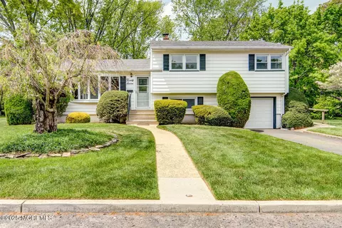 27 Hilltop Rd, West Long Branch, NJ 07764