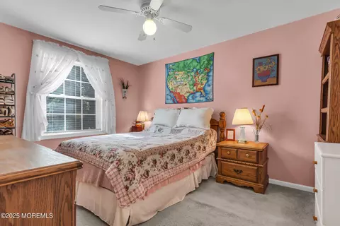 Bedroom - 5 Navajo Dr, Waretown, NJ 08758 photo 3 of 4