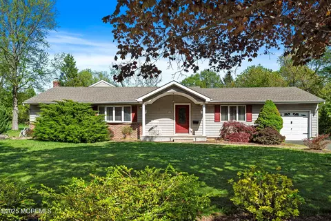 601 East Rd, Middletown, NJ 07748