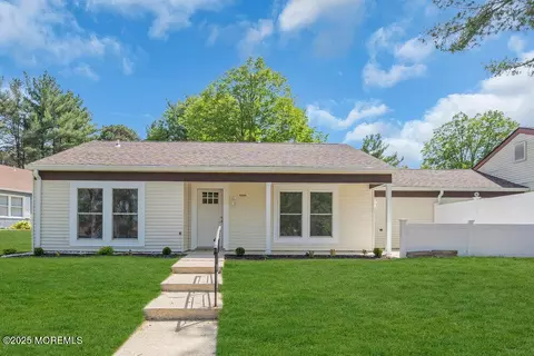 829 Westminster Ct # A, Manchester, NJ 08759