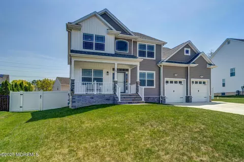 19 Watts Ave, Barnegat, NJ 08005