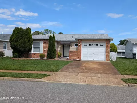 30 Kent Dr, Brick, NJ 08723
