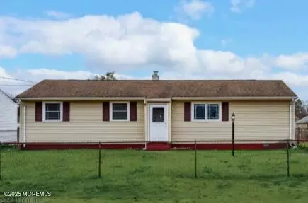 321 Lockheed Rd, Brick, NJ 08723
