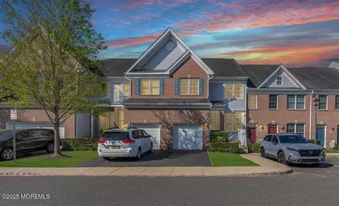 26 Inwood Dr, Manalapan, NJ 07726