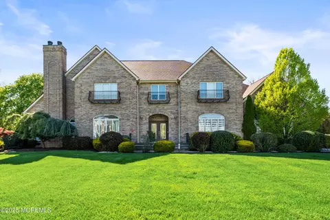 6 Meadow Ln, West Long Branch, NJ 07764