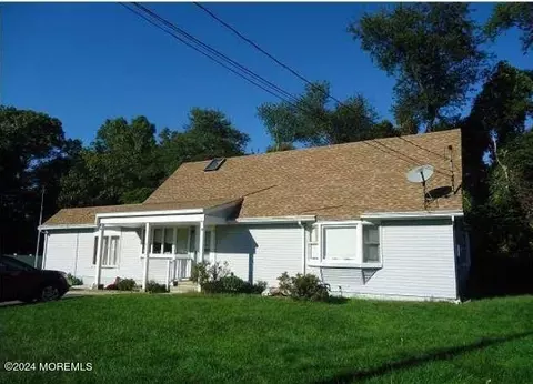 9 New York Ct, Jackson, NJ 08527
