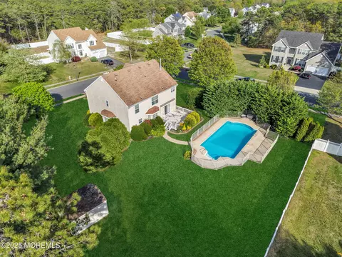 12 Jon Dr, Barnegat, NJ 08005