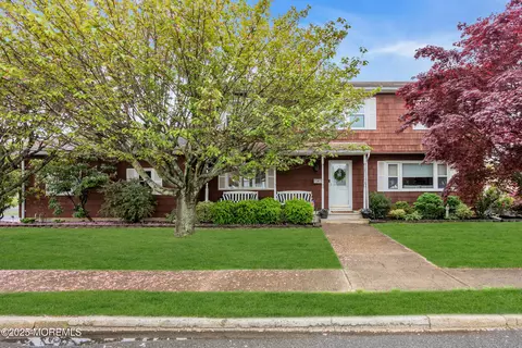 218 Atlantic Ave, Point Pleasant Beach, NJ 08742