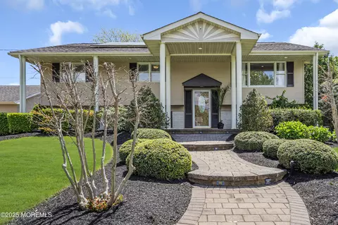 2003 Gardner Rd, Wall, NJ 07719