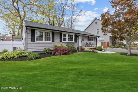 233 Passaic Ave, Point Pleasant, NJ 08742