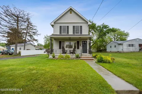 283 Cliffwood Ave W, Cliffwood, NJ 07721