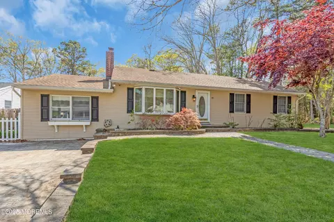 10 Clayhole Rd, Little Egg Harbor, NJ 08087
