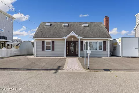 234 Cedar Dr, Bayville, NJ 08721