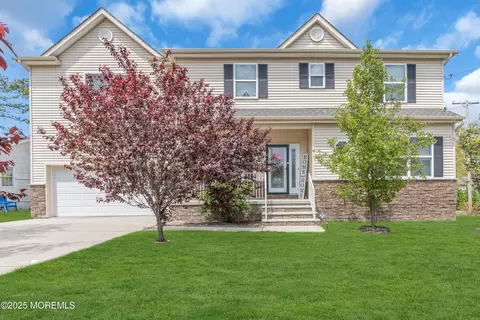 1841 Sixth Ave, Toms River, NJ 08757