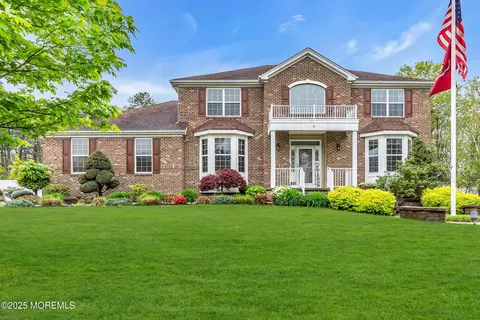 6 Firenze Rd, Jackson, NJ 08527