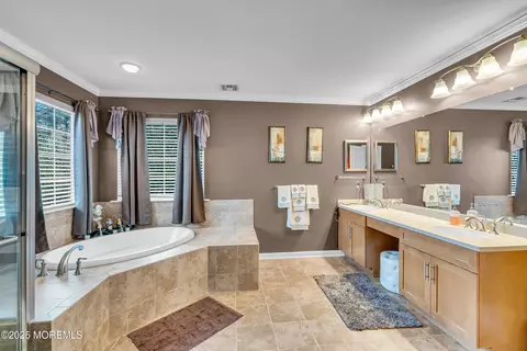 Bath - 6 Firenze Rd, Jackson, NJ 08527 photo 2 of 6