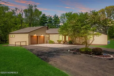 166 Oakland Mills Rd, Manalapan, NJ 07726