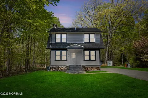 19 Oak Rd, Boonton, NJ 07005