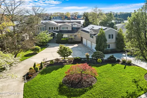 115 N Lakeshore Dr, Manahawkin, NJ 08050