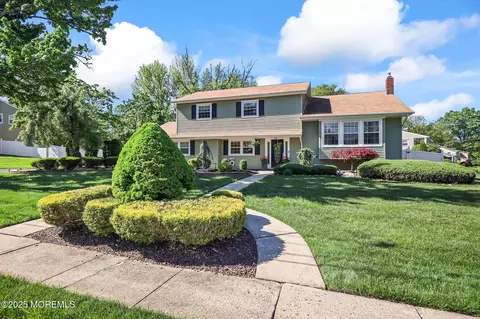 37 Longfellow Ter, Morganville, NJ 07751