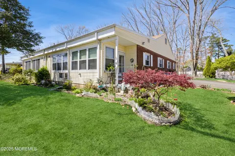 3 A Birch St, Toms River, NJ 08757