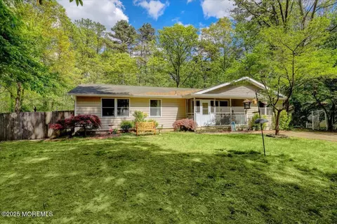 165 Cassville Rd, Jackson, NJ 08527