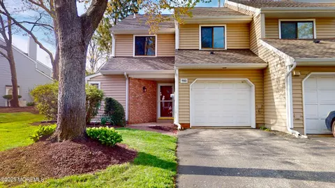 980 Burntwood Trl, Toms River, NJ 08753