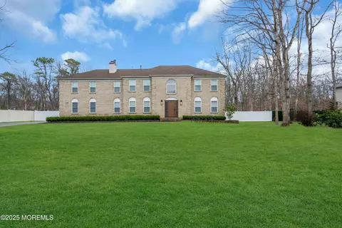 Exterior - 17 Danielle Ct, Jackson, NJ 08527 photo 4 of 10