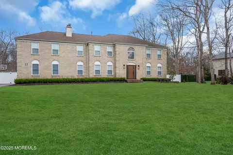 Exterior - 17 Danielle Ct, Jackson, NJ 08527 photo 3 of 10