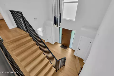 Entry Way - 17 Danielle Ct, Jackson, NJ 08527 photo 5 of 12