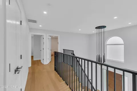 Entry Way - 17 Danielle Ct, Jackson, NJ 08527 photo 9 of 12