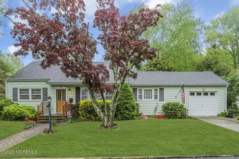 1601 Chestnut Ave, Ocean, NJ 07712