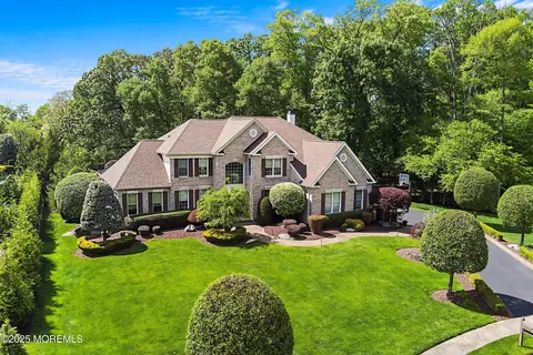 162 Forest Haven Ct, Freehold, NJ 07728