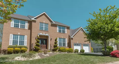 7 Regal Dr, Morganville, NJ 07751
